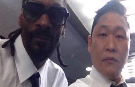 PSY ээлжит тэсрэлтээ хийхэд бэлэн болжээ